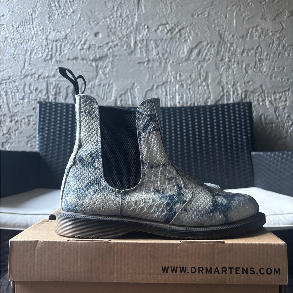 Dr. Martens Flora Light Grey Chelsea Boots
